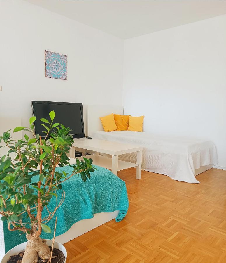Sonniges 2-Zimmer-Gartenapartment Bietigheim-Bissingen Exteriér fotografie